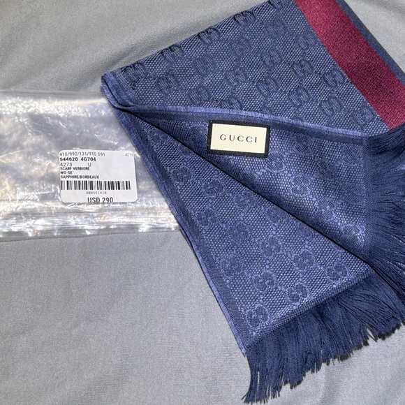 Gucci blue 'GG' Pattern Scarf - Picture 1 of 4